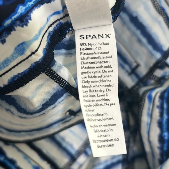 SPANX WOMENS SUNSHINE SHORT 6in BLUE PAINTED STRIPED LIGHTWEIGHT SZ MEDIUM NEW - Picture 8 of 11
